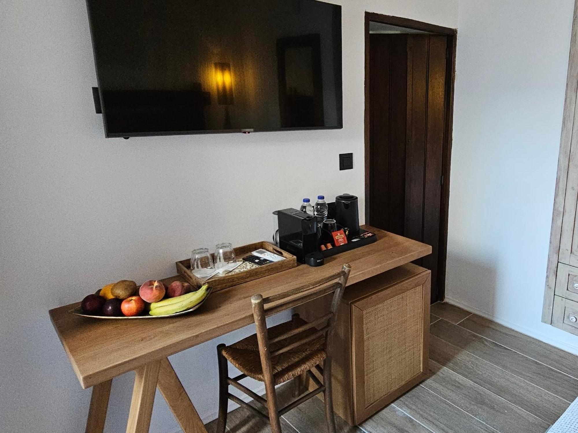 Villa Aphrodite Lindos Suites Quarto foto